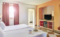   Novotel Beach Resort 5*  11