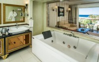   Premier Le Reve Hotel 5*  9