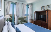   Bellevue Beach Hotel 4*  11