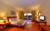   Magic Tulip Beach Resort 4*  11