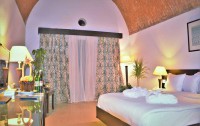   Rohanou Beach Resort 4*  6