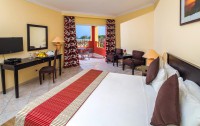 Royal Tulip Beach Resort 5*  2