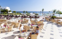   Three Corners Equinox Beach Resort 4*  11