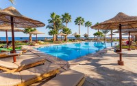   Tamra Beach Resort 4*  8