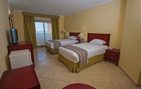   Sun & Sea Hotel 3*  8