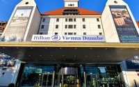   Hilton Vienna Danube Waterfront 4*  17