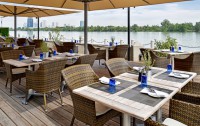 Hilton Vienna Danube Waterfront 4*  2