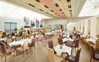   Austria Trend Eventhotel Pyramide 4*  15