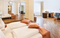   Austria Trend Eventhotel Pyramide 4*  7