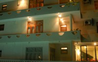   Oasey Beach Hotel 3*  15