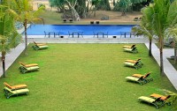   Coco Royal Beach Resort 3*  8