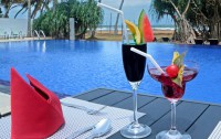   Coco Royal Beach Resort 3*  7