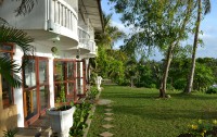   Hiru Villas Ayurveda Resort 3*  11