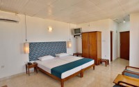   Hotel C Negombo 1*  12