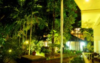   Laluna Ayurveda Resort 3*  8