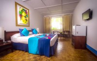   Palm Village Hotel 3*  8