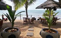   Frangipani Beach Villa 3*  9