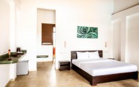   Green Parrot Tangalle 4*  37