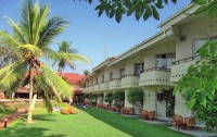   Hibiscus Beach Hotel & Villas 4*  1