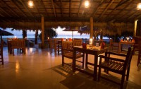   Nilaveli Beach Hotel 3*+  15