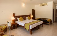   Nilaveli Beach Hotel 3*+  8