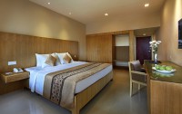   Berjaya Hotel  3*  15