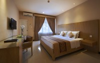   Berjaya Hotel  3*  17