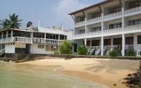 Milton Beach Resort 2*  5