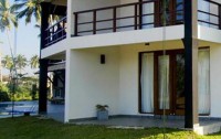   Kamili Beach Villa 4*  11