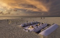 Hurawalhi Island Resort 5*  3