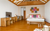   Kudafushi Resort & Spa 5*  9