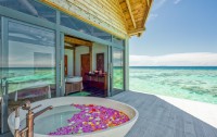   Movenpick Resort Kuredhivaru Maldives 5*  11