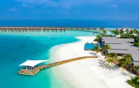   The Standard Huruvalhi Maldives 5*  1