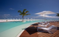   Cinnamon Velifushi Maldives 5*  37