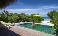   Emerald Maldives Resort & Spa 5*  6