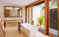   Radisson Blu Maldives 5*  31