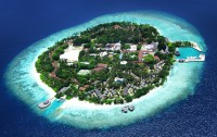   Bandos Island Resort & Spa 4*  1