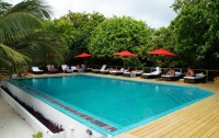   Eriyadu Island Resort 4*  10