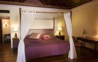   Kurumba Maldives 5*  13