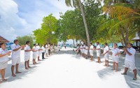   Meeru Island Resort 4*  125