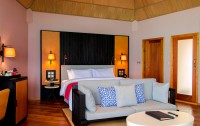   Meeru Island Resort 4*  9