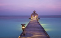   Reethi Beach Resort 4*  12