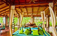   Royal Island Resort & Spa 5*  7