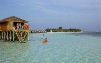 Vilamendhoo Island Resort 4*  2