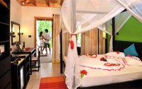   Vilamendhoo Island Resort 4*  6