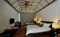   Lily Beach Resort & Spa 5*  8