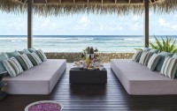   Shangri-la`s Villingili Resort & Spa 5*  12