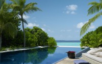   Dusit Thani Maldives 5*  28