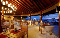   Centara Ras Fushi Resort & Spa 4*  84