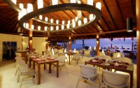   Centara Ras Fushi Resort & Spa 4*  82